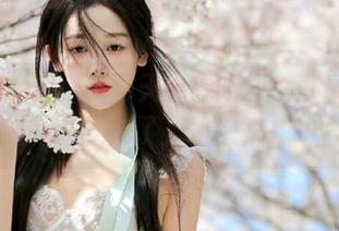 喜欢聊天也想吃瓜？登录166.su就对了，快快来！