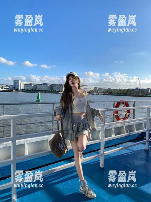 17c黑料 点击17c黑料网站,感受线上爆料视频带来的我们意想不到的乐趣!