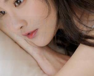进入苹果版17c黑料中心，感觉脑海里好像开了个电镀厂，各种疑点层出不穷！