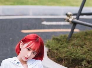 51.com苹果版，似乎在暗示我该追一追小道消息了。