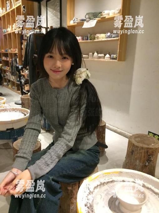 51吃瓜 想在51吃瓜fun上低调登录,结果一开屏幕就被夸张的瓜吸引了。