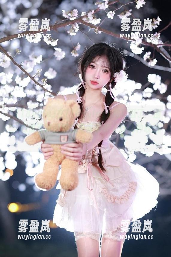 718yule 在718yulesx网页逛了一圈,心情没事但脑袋里却冒出了好几种联想!