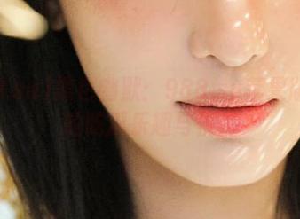 黑色幽默：988.su苹果版带来的吃瓜乐趣与忧伤