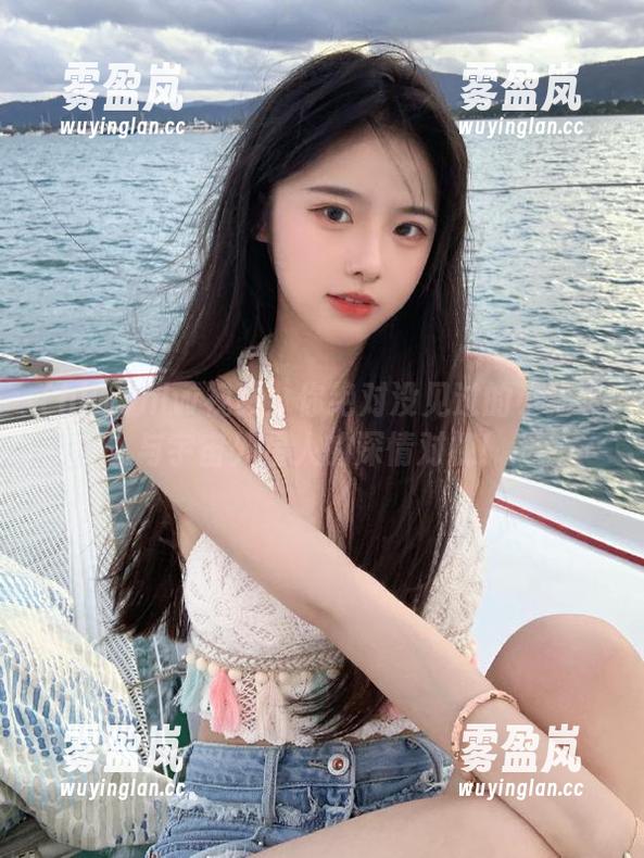 hlw视频：你绝对没见过的小猫咪与宇宙外星人的深情对视！