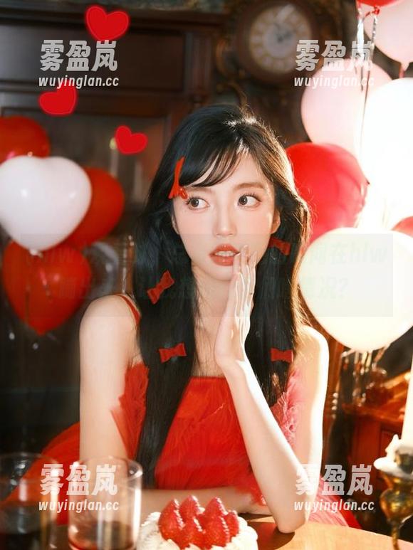 观看时，总有些奇葩的瞬间在hlw蹦出来，让我想问问你们啥情况？