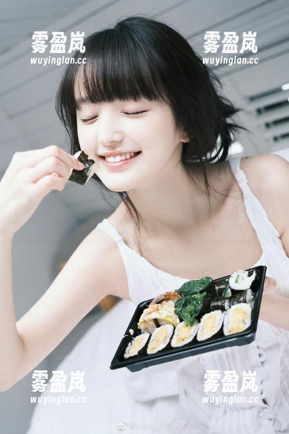 吃瓜网 吃瓜网91苹果版,看着鸡腿都吃不下去的肚子。