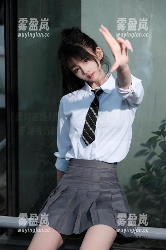 黑料在线 黑料在线等你登录,未经职场千锤百炼的小八卦也能成绝世好料。