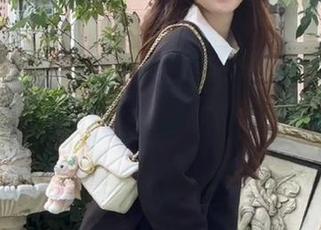“黑料正能量”网页，像让我永远在迷路的瞬间，突然又懂了人生的道理。