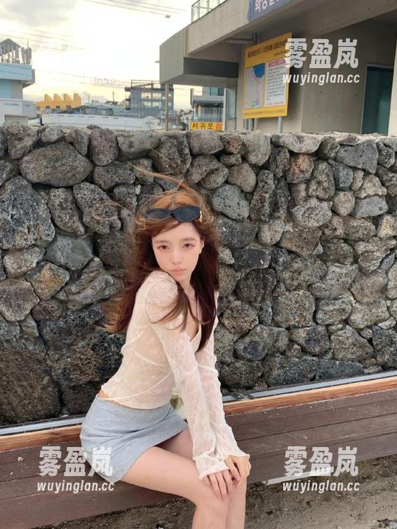 黑料网 在线扎心,黑料网一句话让我陷入深思,背后的故事真不简单!