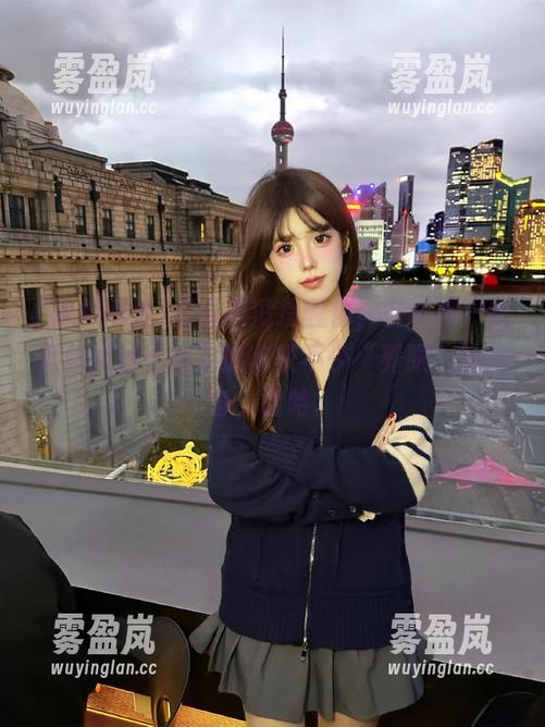 黑料网址 别说我没提醒你,安卓用户在黑料网址上必定能收获不少“养眼”的内容,哈哈。